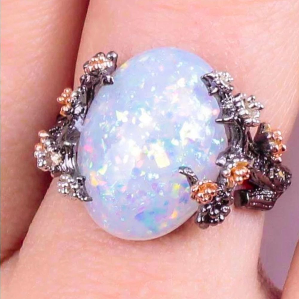 Sterling Silver Gray, Red, & White Floral Ring (6)